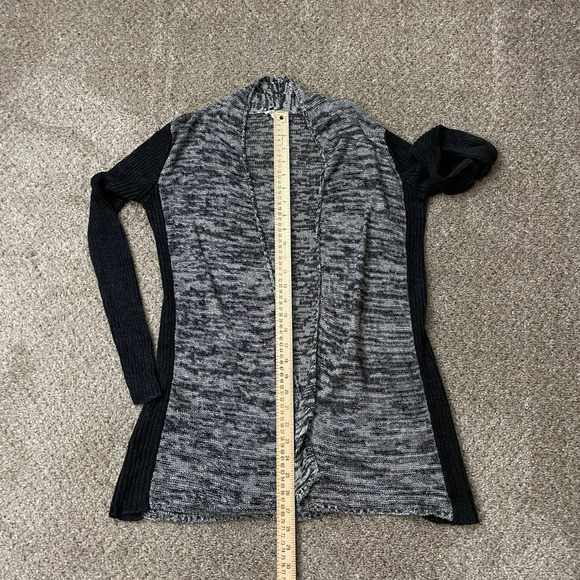 Eileen Fisher White And Black 100% Linen Knit Open Front Drape Cardigan Size XS - Picture 8 of 9